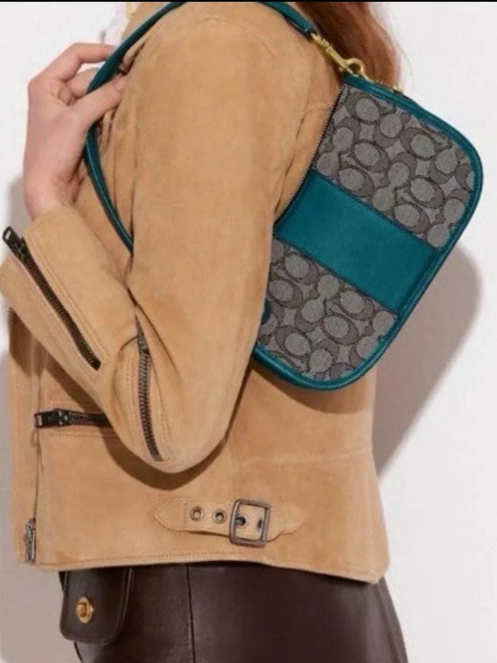 Coach Swinger in Sinature jacquard Teal soft leather and brownSignature-Pattern